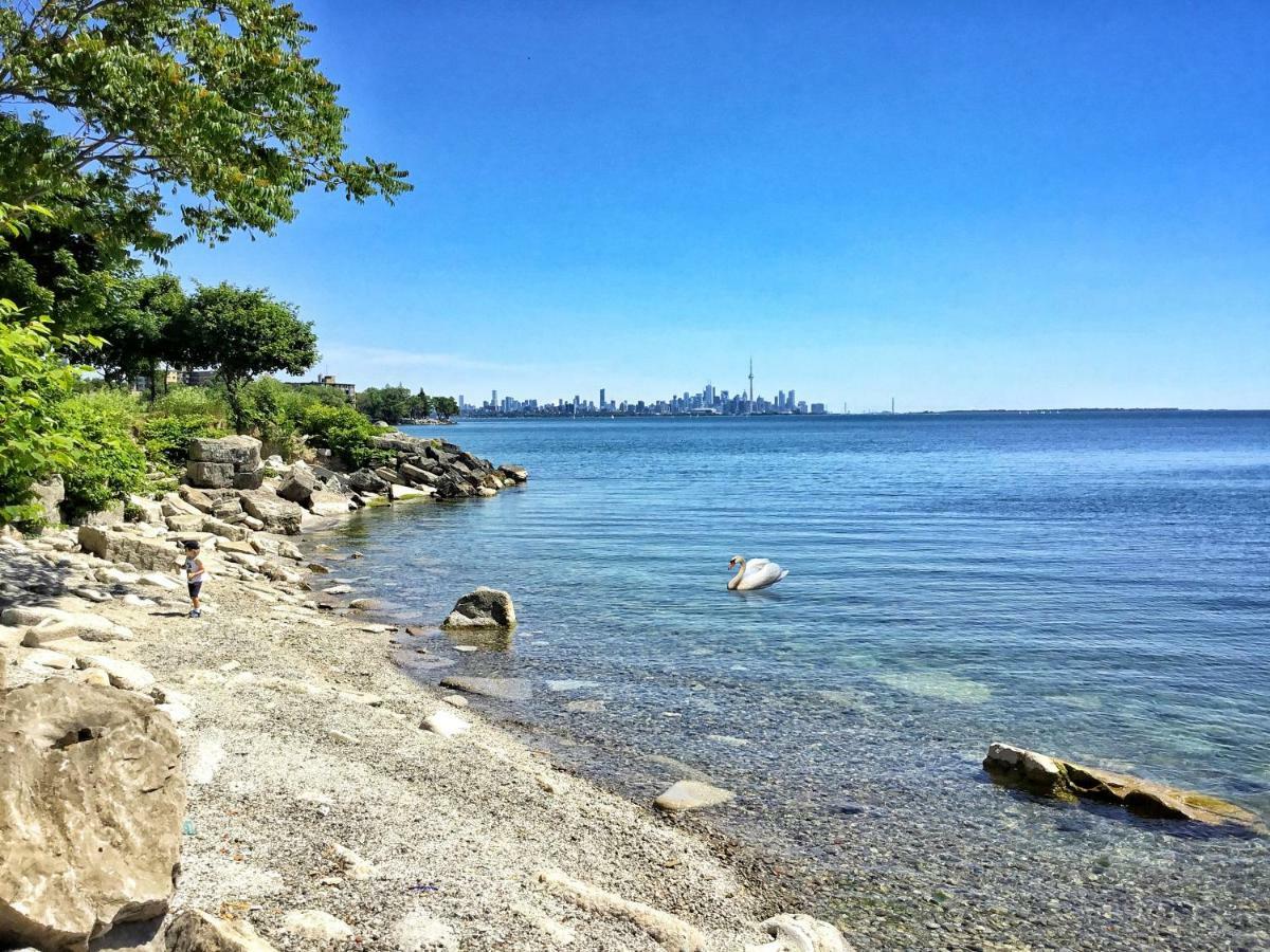 The Westlake Toronto Extérieur photo