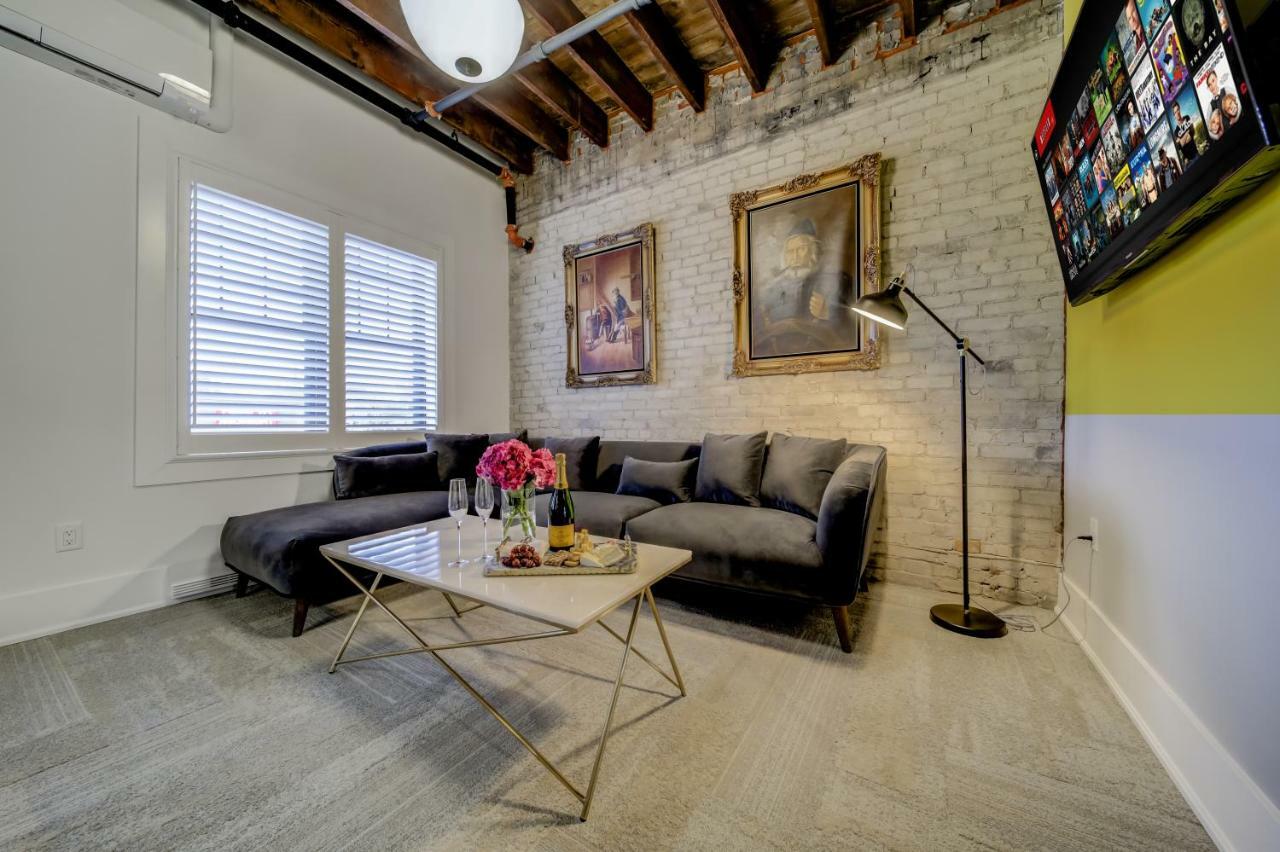 The Westlake Toronto Extérieur photo