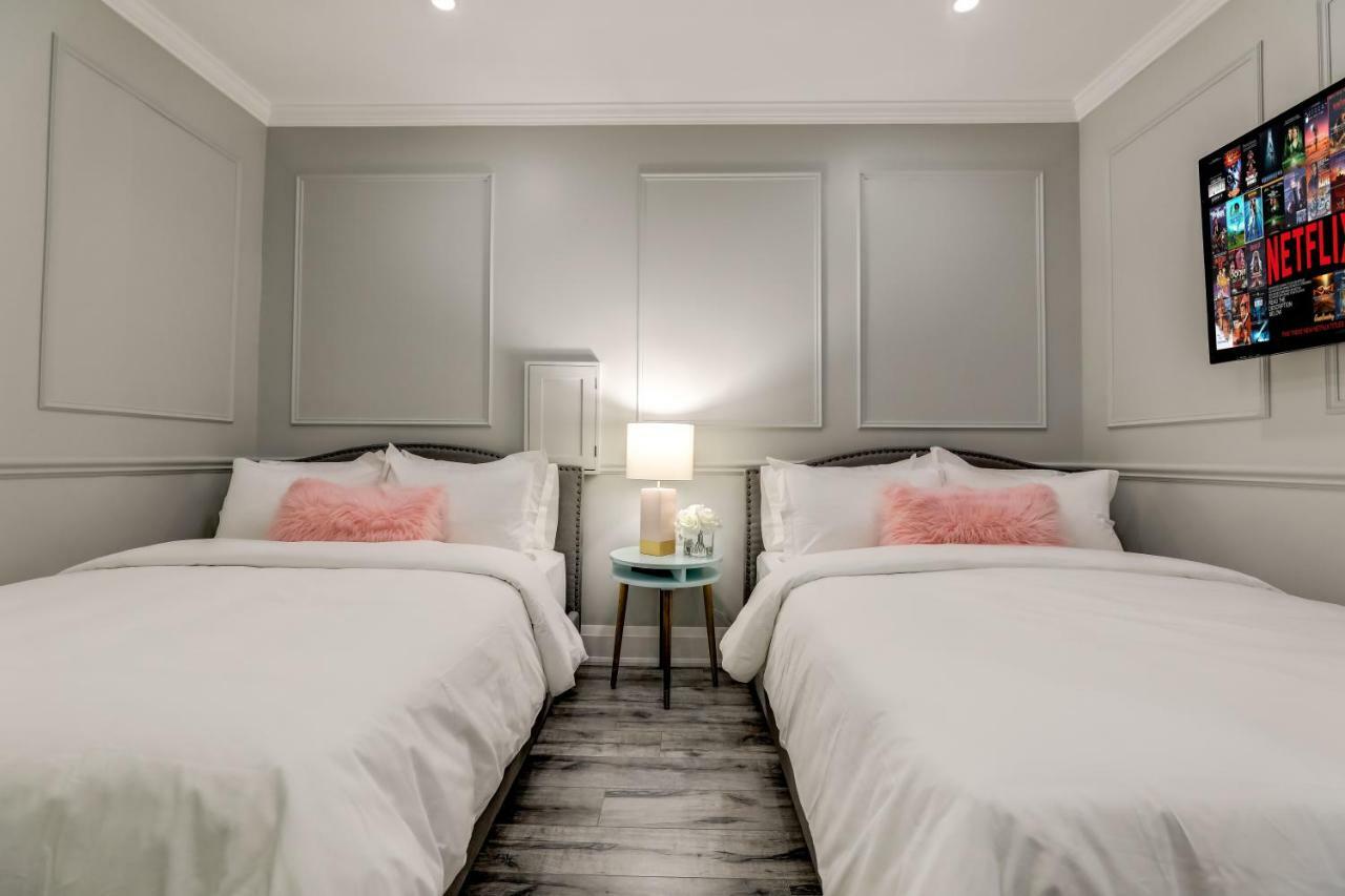 The Westlake Toronto Extérieur photo