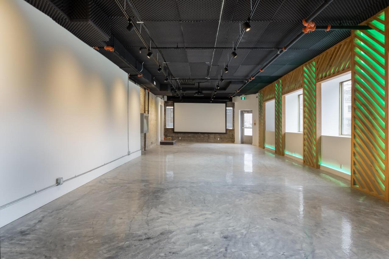 The Westlake Toronto Extérieur photo